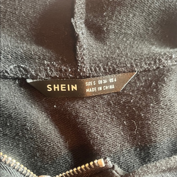 Black Cropped Hoodie - Picture 3 of 4